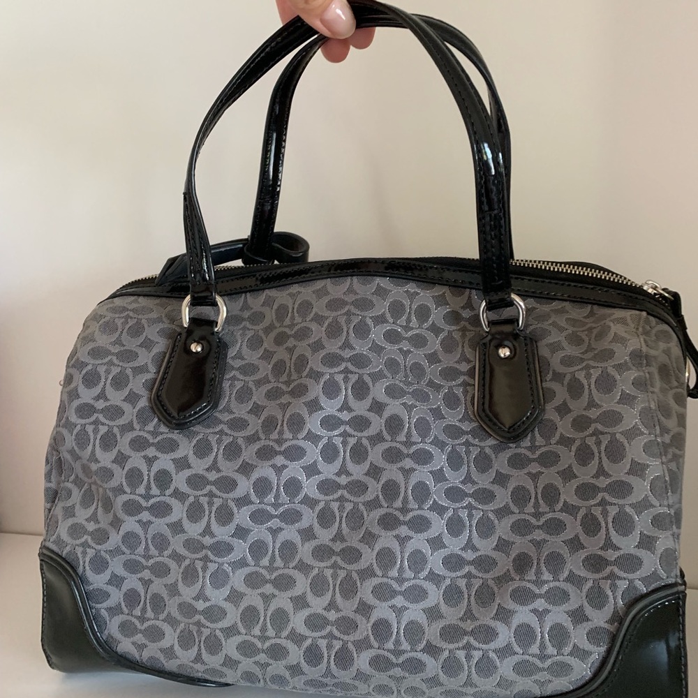 COACH hand bag - New!